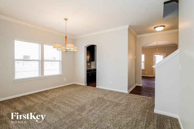 Building Photo - 2080 Lake Vista Drive