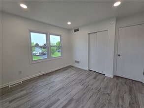 Building Photo - 51 Grangerford Heights