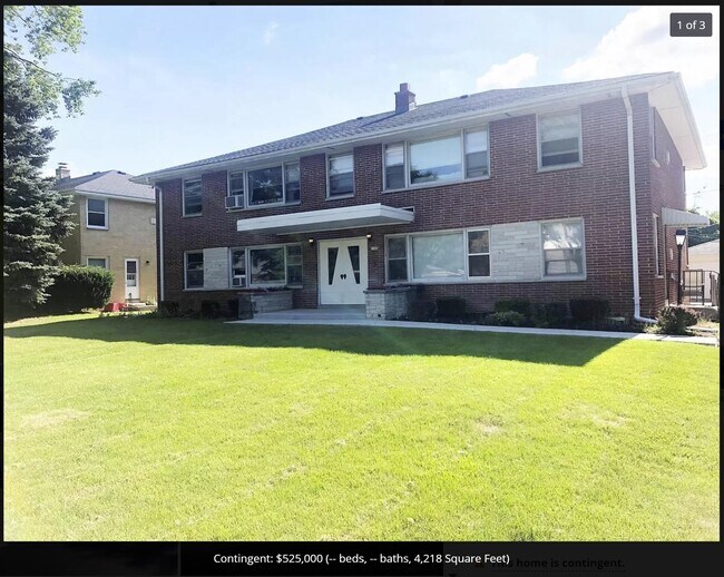 Building Photo - 1300 N 116th St