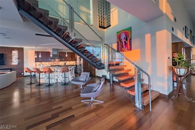 Foto del edificio - 701 W Lakeside Ave
