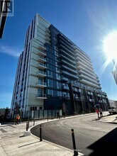 Building Photo - 60 Honeycrisp Cres Building Photo - 60 Honeycrisp Cres