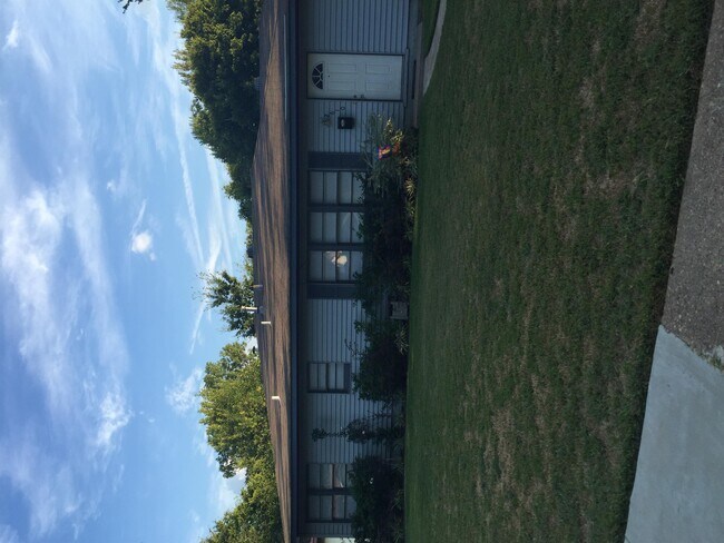Building Photo - 2610 Bardot Ln