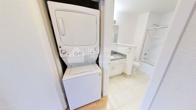 Building Photo - 1 br, 1 bath Condo - 1031 Cherry Avenue Un...