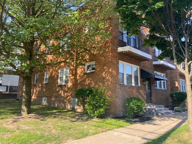 Building Photo - 4703 Spokane Ave