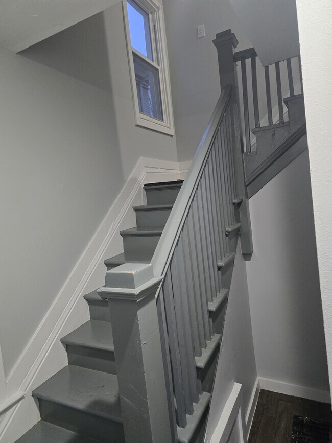 Foto del edificio - 1106 Portage Ave