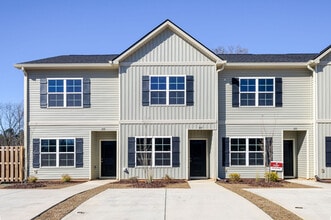 Building Photo - 357 Bordeaux Dr