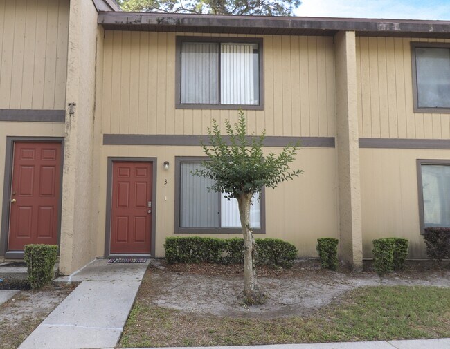 Foto del edificio - 2300 SW 43rd Street - C