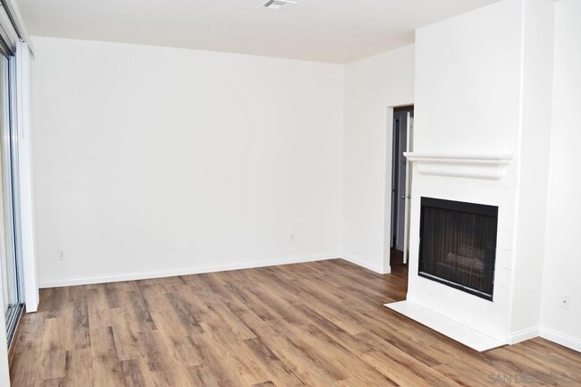 Building Photo - 12567 Ruette Alliante