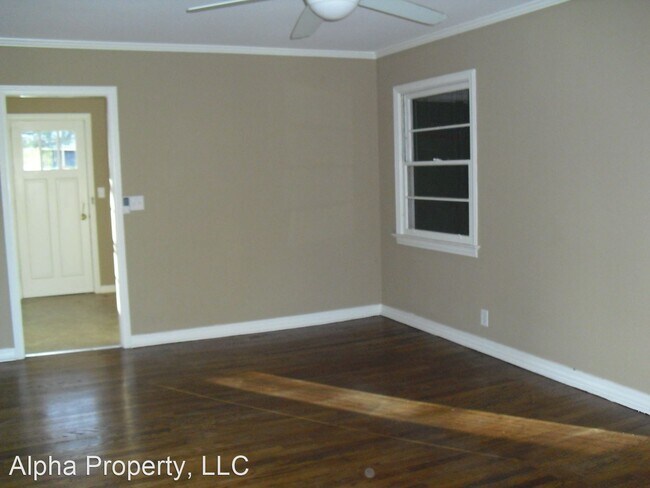 Building Photo - 3 br, 1 bath House - 36 Mayo Dr