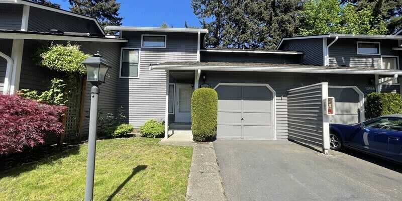 Foto principal - Hamilton Square Townhouse 2BR 1.5BA