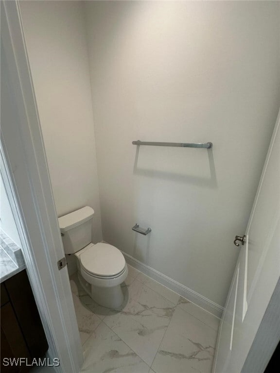 Building Photo - 2167 Della Dr