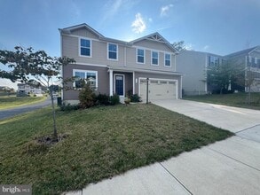 Building Photo - 163 Emmet St