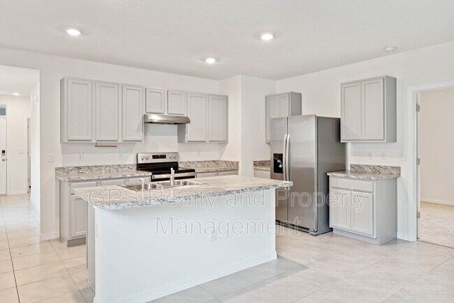 Building Photo - 739 Chinoy Rd