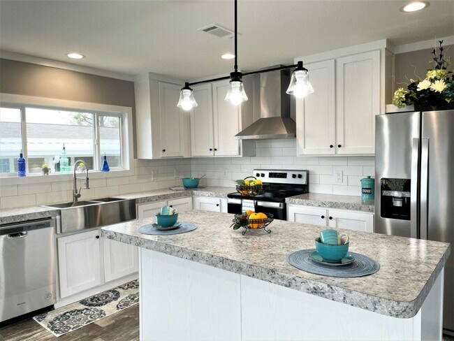 Foto del edificio - 10879 SW 30th Ave