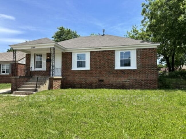 Photo - 2300 Granada Blvd House