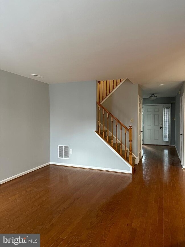 Building Photo - 4 Camellia Ct