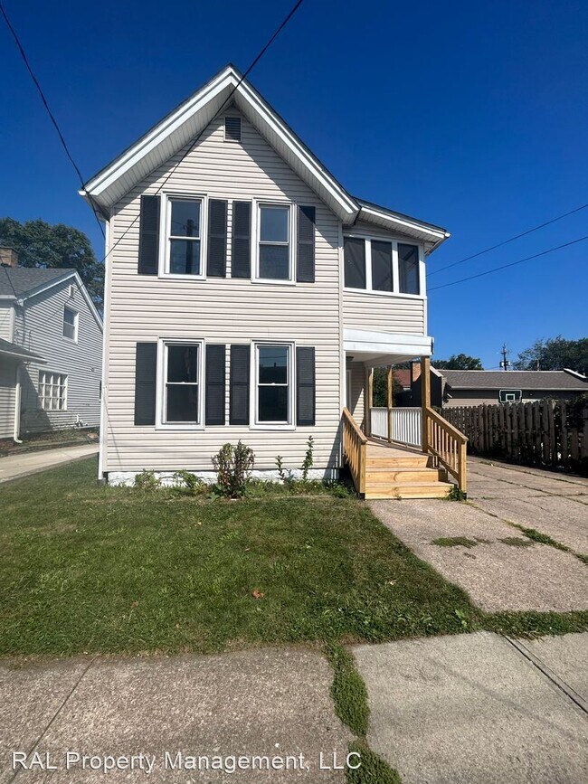 Building Photo - 6 br, 2 bath House - 3524 Henritze Ave