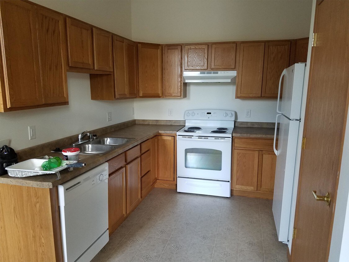 Primary Photo - 351 W Fulton St