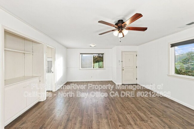 Building Photo - 83 Zinfandel Ln