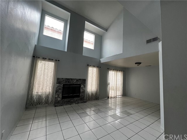 Building Photo - 872 Highland Ave
