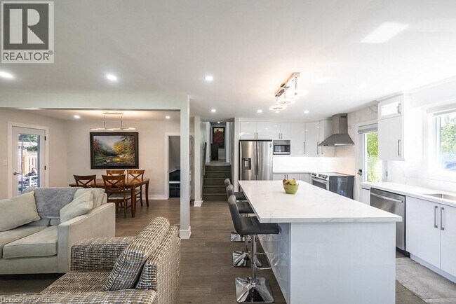 Building Photo - 5170 Tamarac Dr