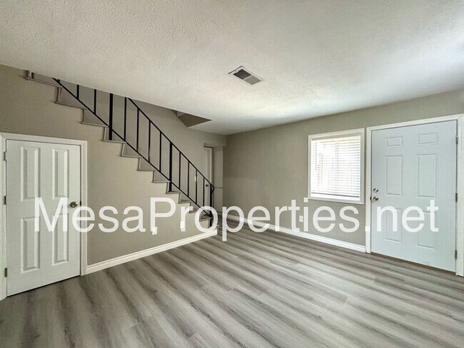 Foto del edificio - 1749 E Fairfield Ct