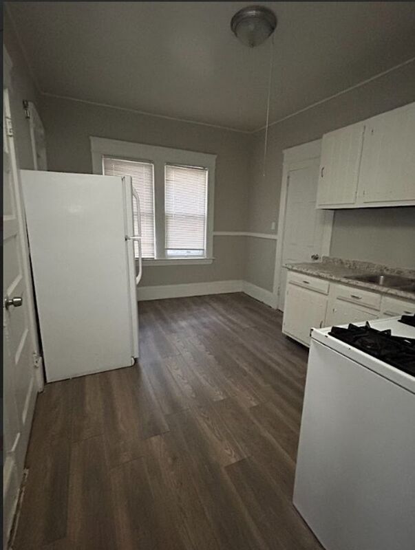 Foto del edificio - 2785 E 117th St