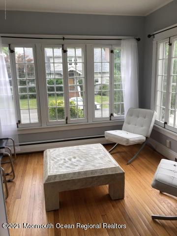 Foto del edificio - 402 Roosevelt Ave