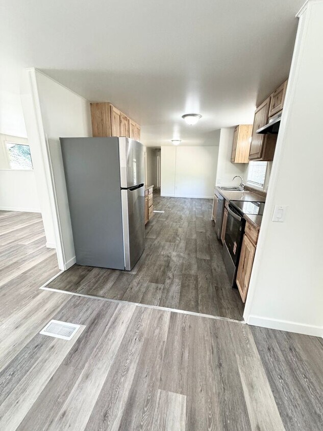 Foto principal - 3 Bedroom 2 Bathroom for Rent