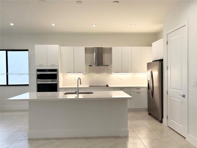 Foto del edificio - 8037 NW 46th Ter