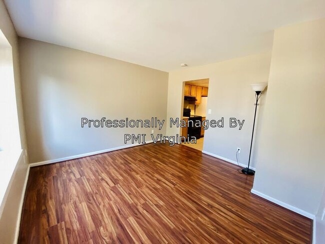 Building Photo - 1313 River Birch Run S