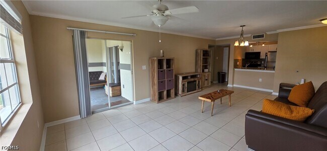 Foto del edificio - 3419 Winkler Ave
