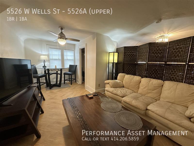 Foto principal - 5526 W Wells St