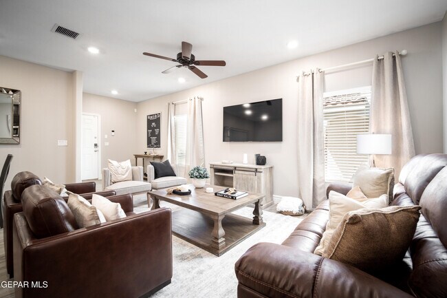 Building Photo - 3424 Gary Brewster Pl