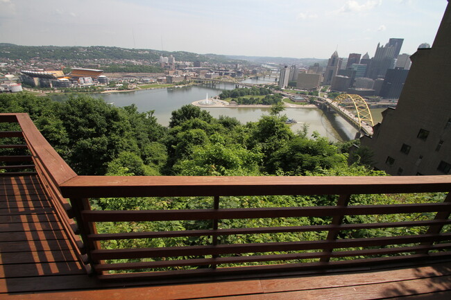 Foto del edificio - 1102 Grandview Ave
