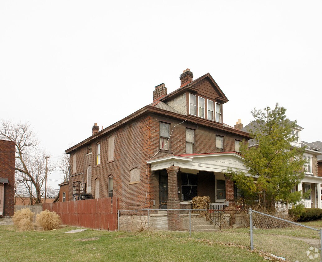 Building Photo - 1587-1589 N 4th St