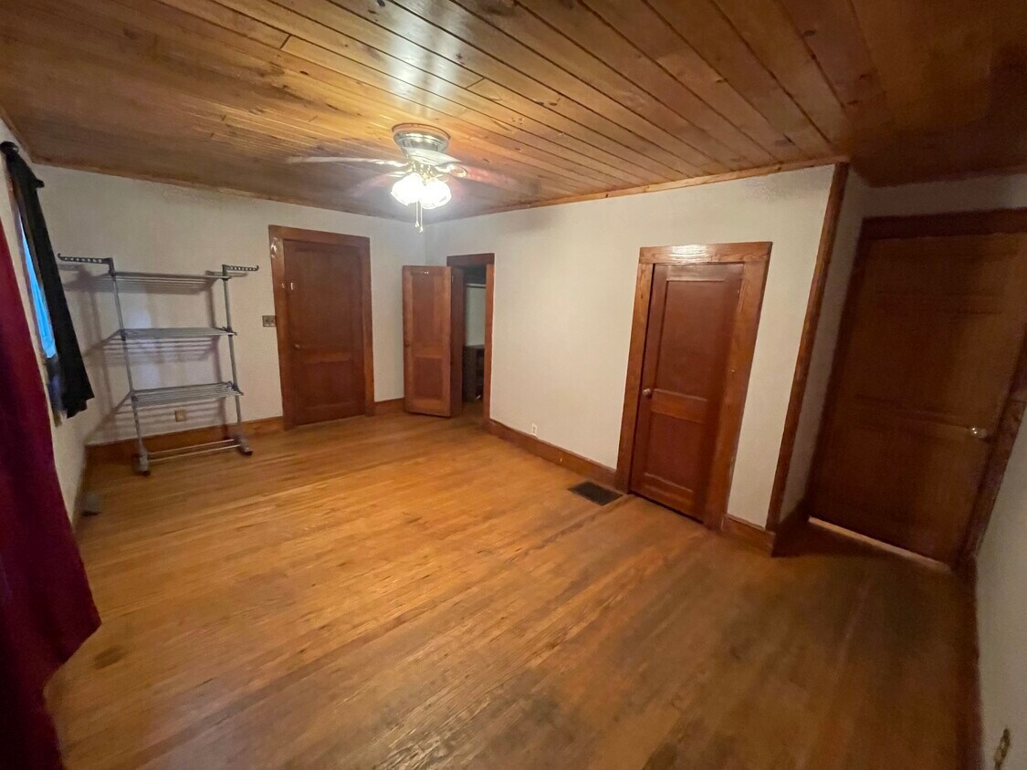 Foto del edificio - 204 Watauga Dr