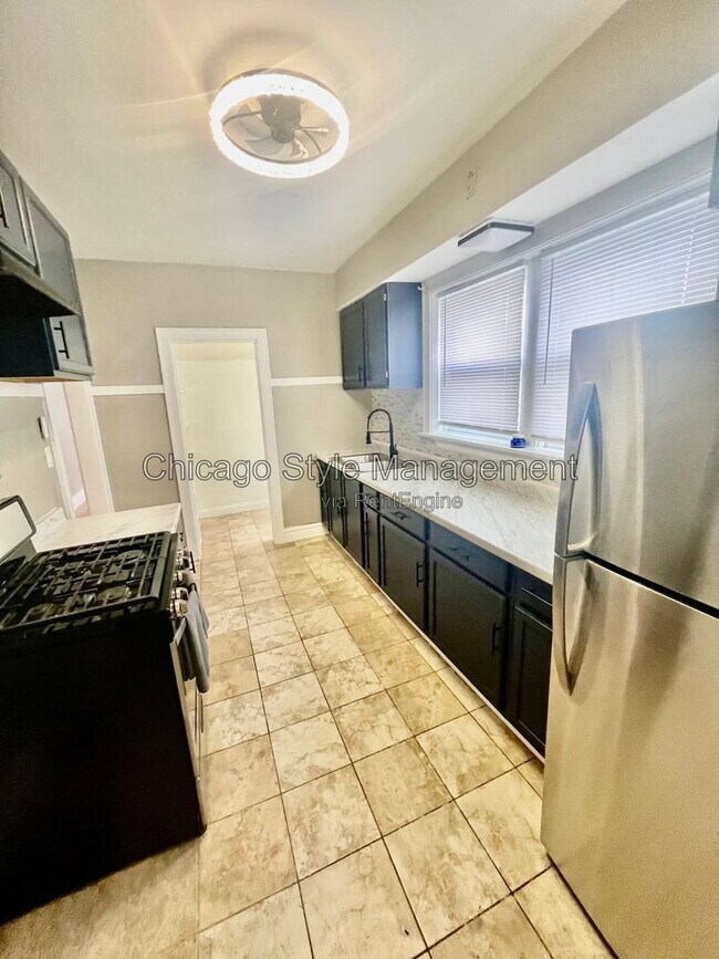 Foto del edificio - 7721 S Hermitage Ave