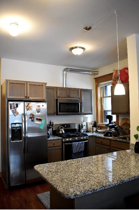 Primary Photo - 1361 E 50th St