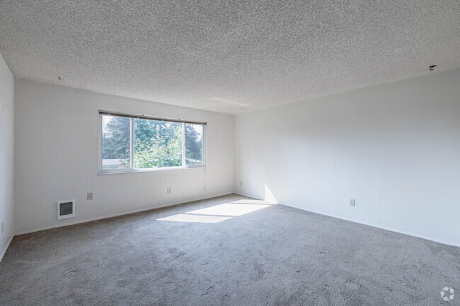 1BR, 1BA - 720SF - Living Room - Burien Crest Apartments- 1- & 2-Bedroom Apartment Homes!