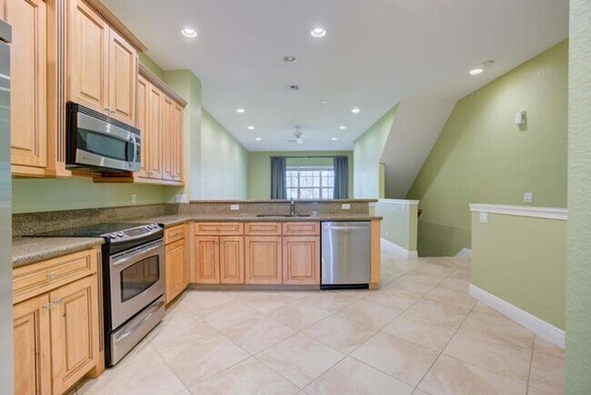 Foto del edificio - 5113 Artesa Way W