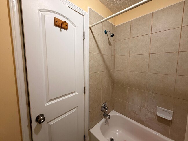 Foto del edificio - 3739 Leisure Woods Dr