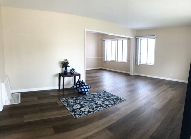 Foto del edificio - 2832 Hardwick St