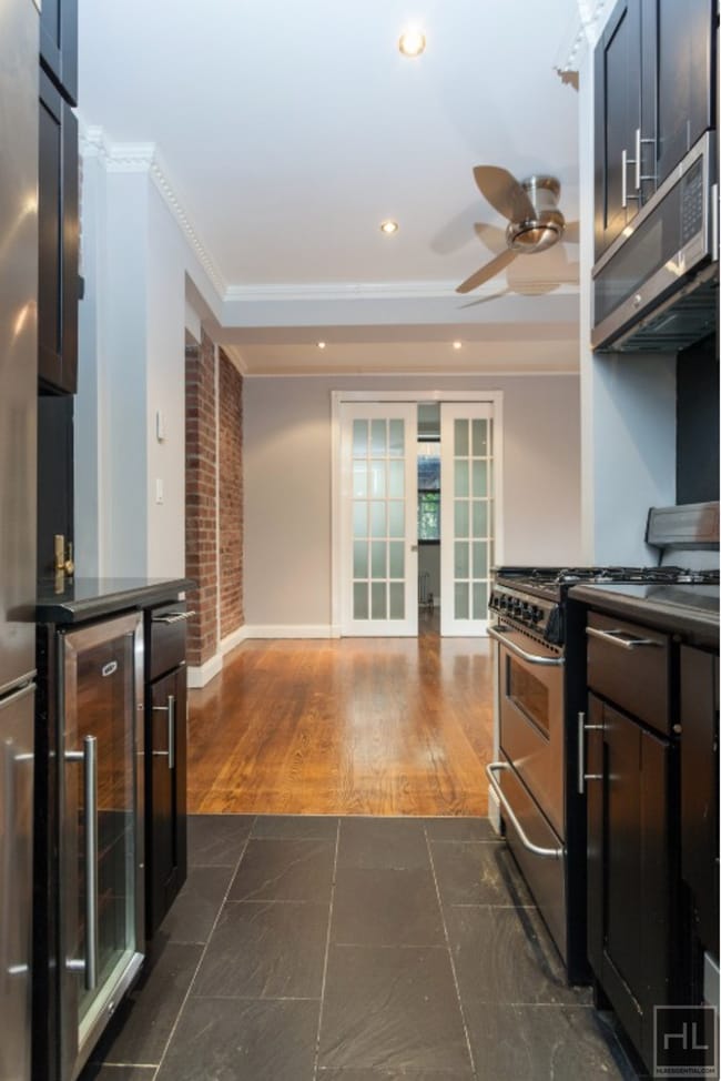 Building Photo - Avail; May 1 Upper Carnegie Hill adj/E. Harlem, Close to E.96th Q: E 100th St btw 2nd/1st Ave 4BR...
