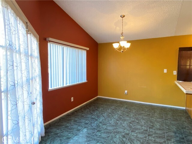 Foto del edificio - 24312 Fitz St