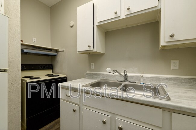 Foto del edificio - 181 N Fairview Ave