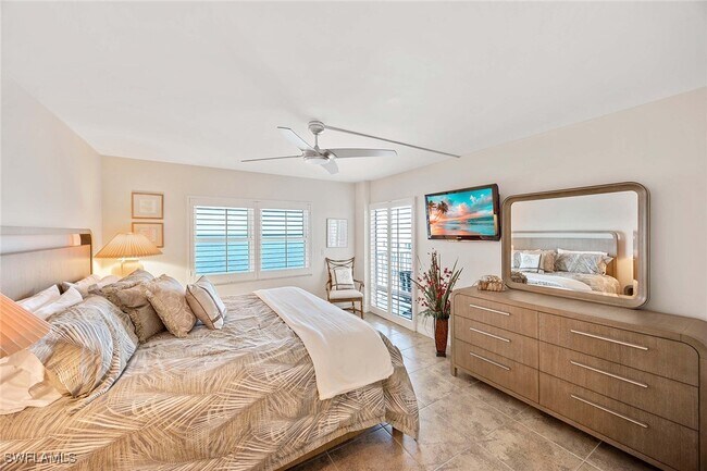 Building Photo - 3443 Gulf Shore Blvd N