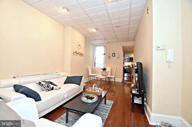 Foto del edificio - 2215 Fitzwater St
