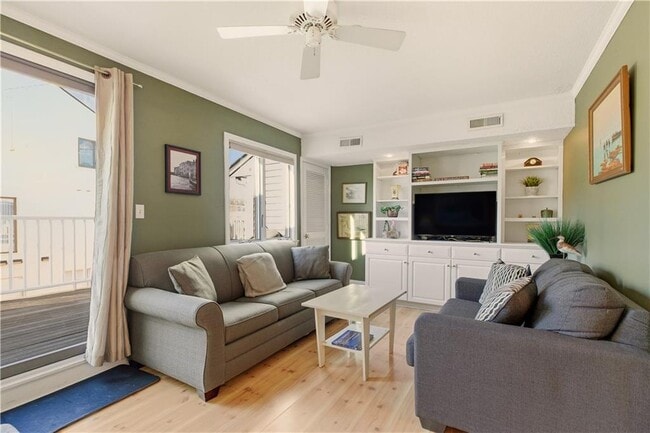 Building Photo - 216 Goddard Row