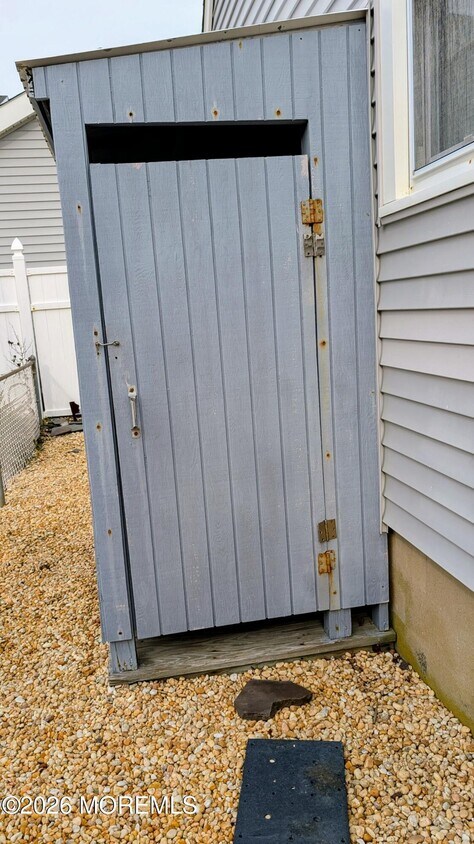 Foto del edificio - 5 New Brunswick Ave